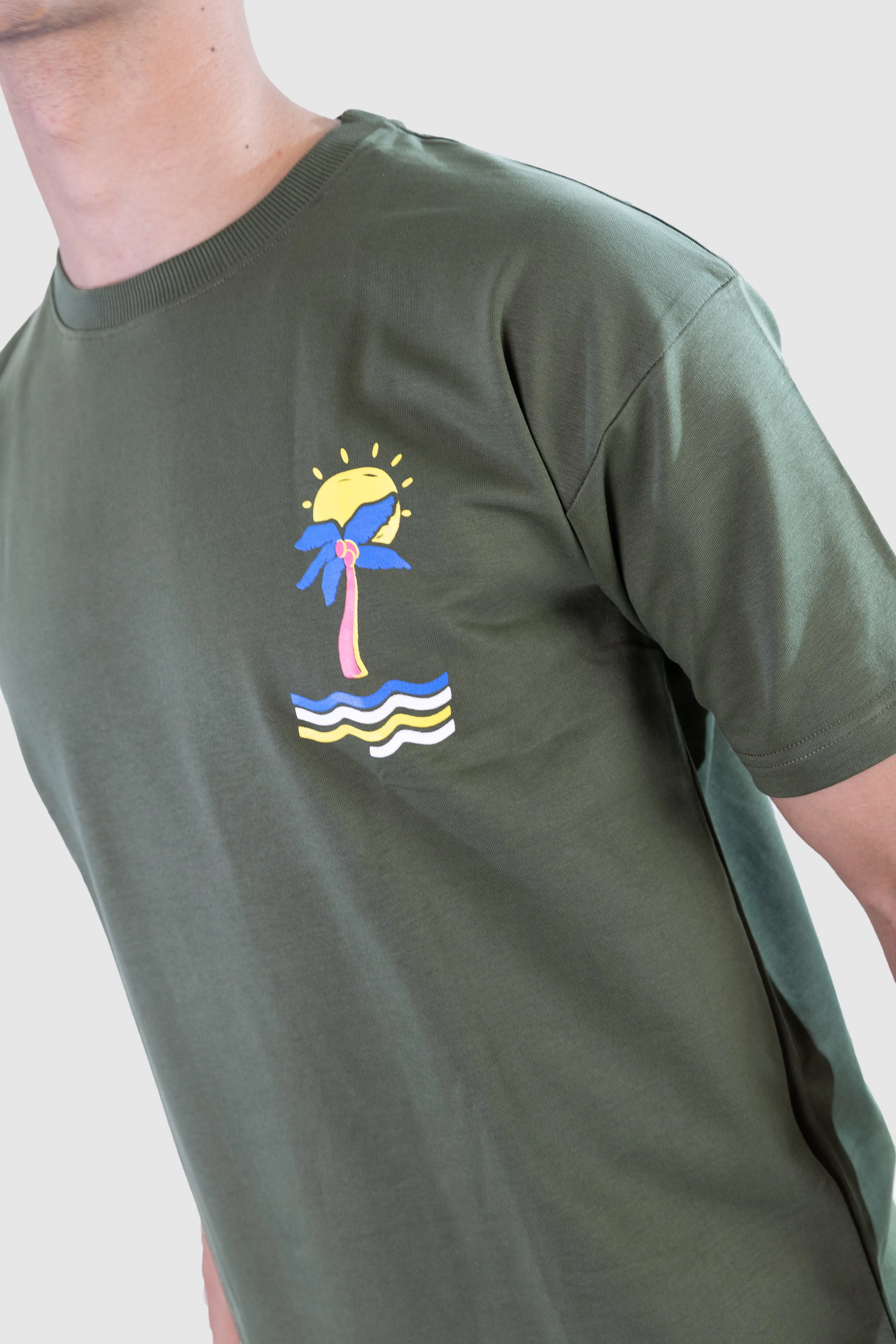 Beach head T-shirt: Olive Green