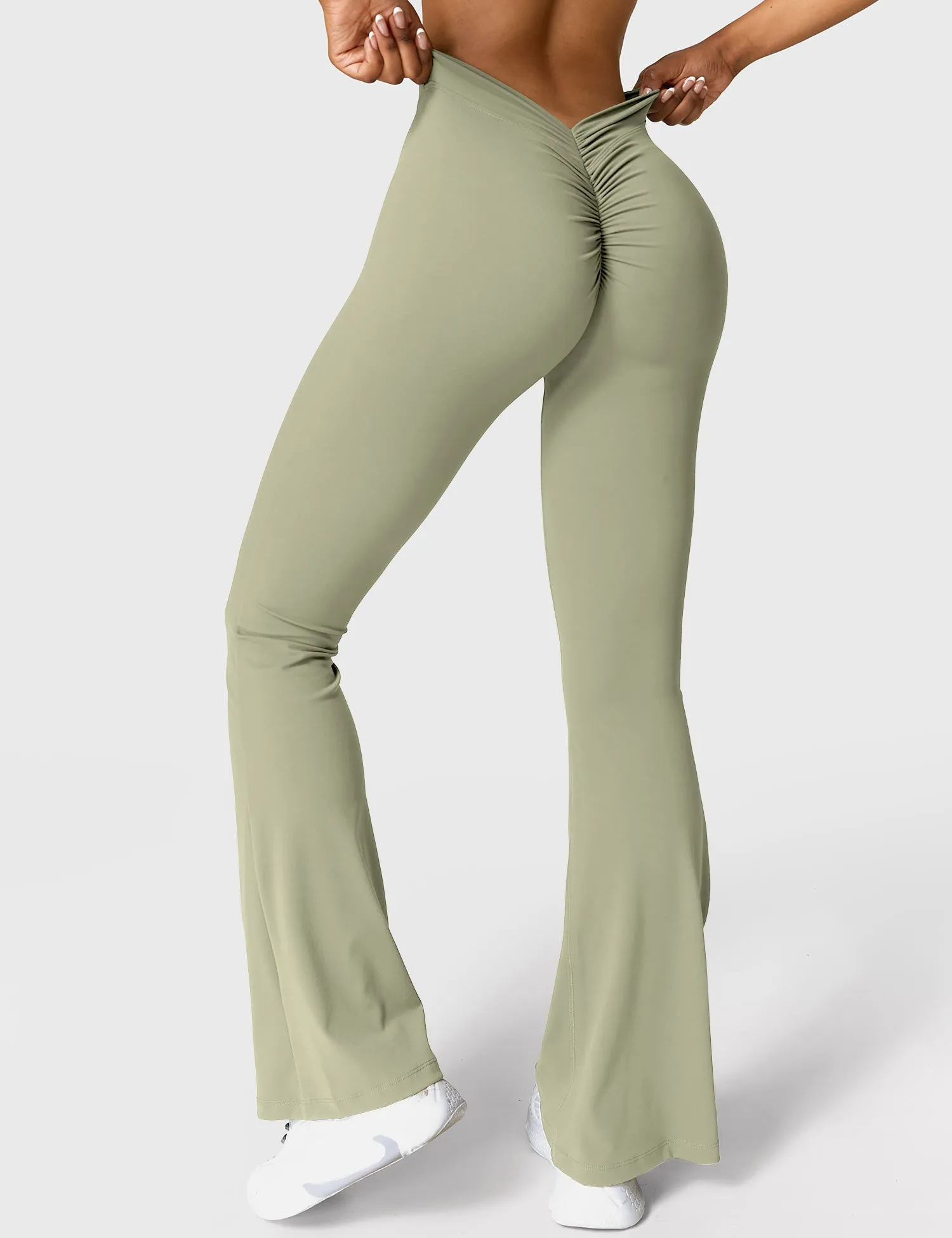 Daze V-back Flare Leggings