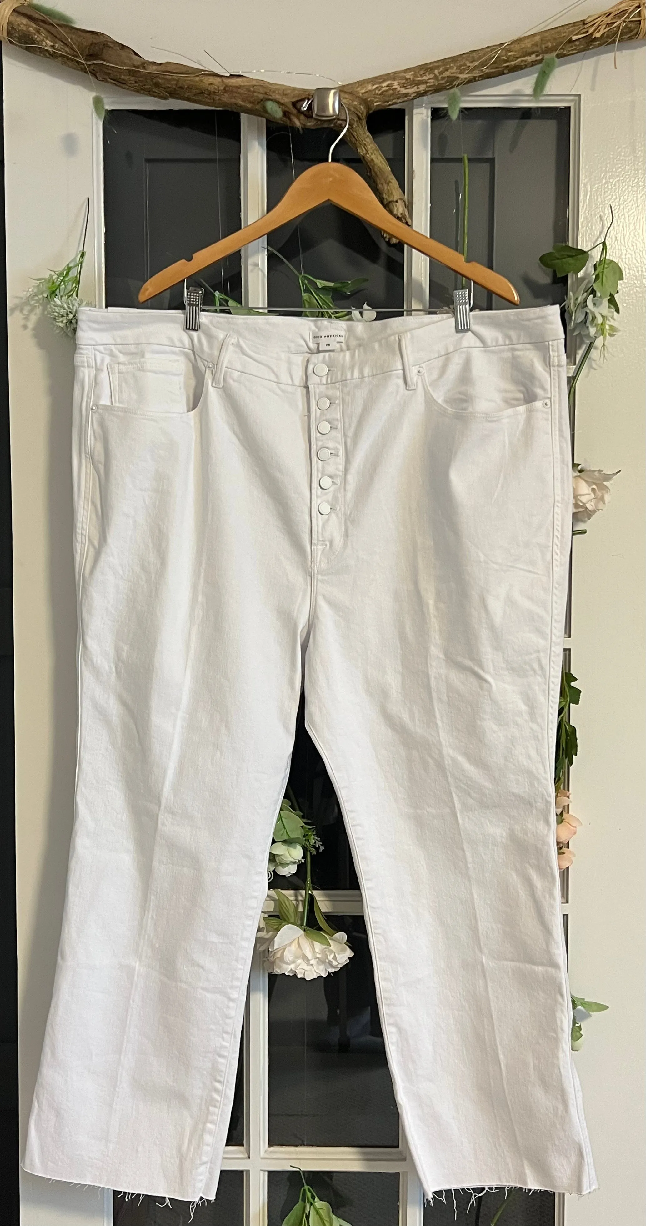 Good American - Good Curve Straight White Denim 26