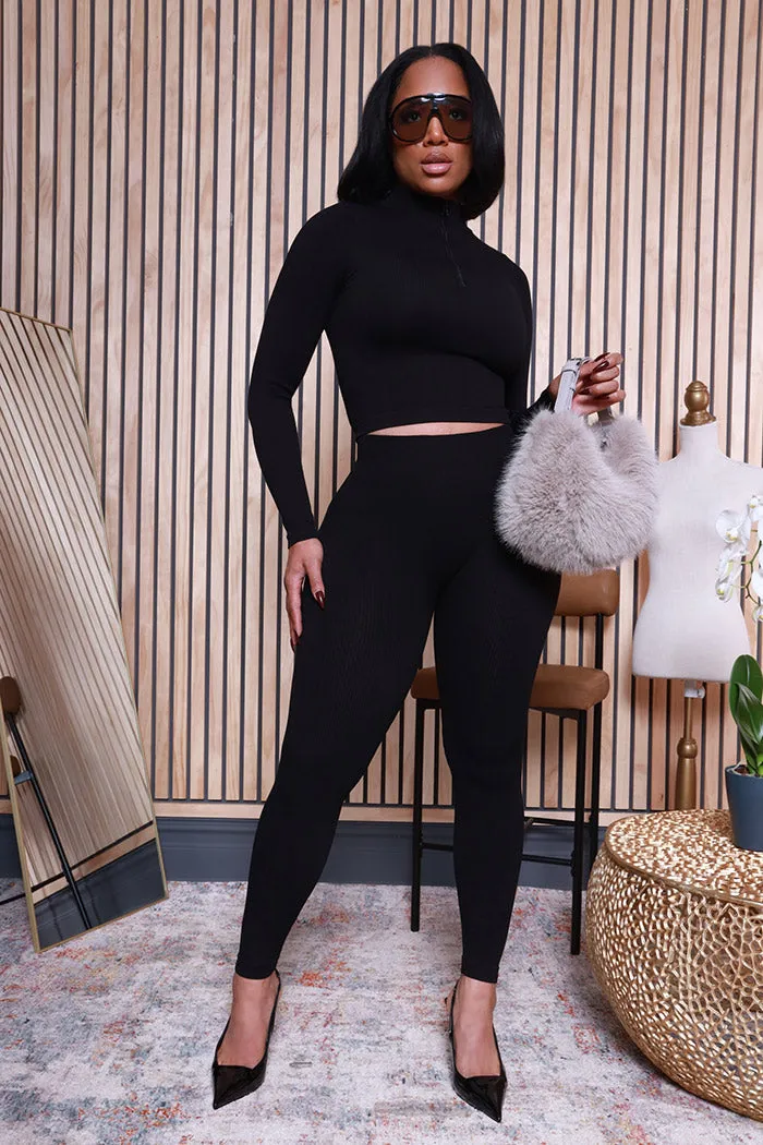 Play Out High Rise Ribbed Leggings - Black