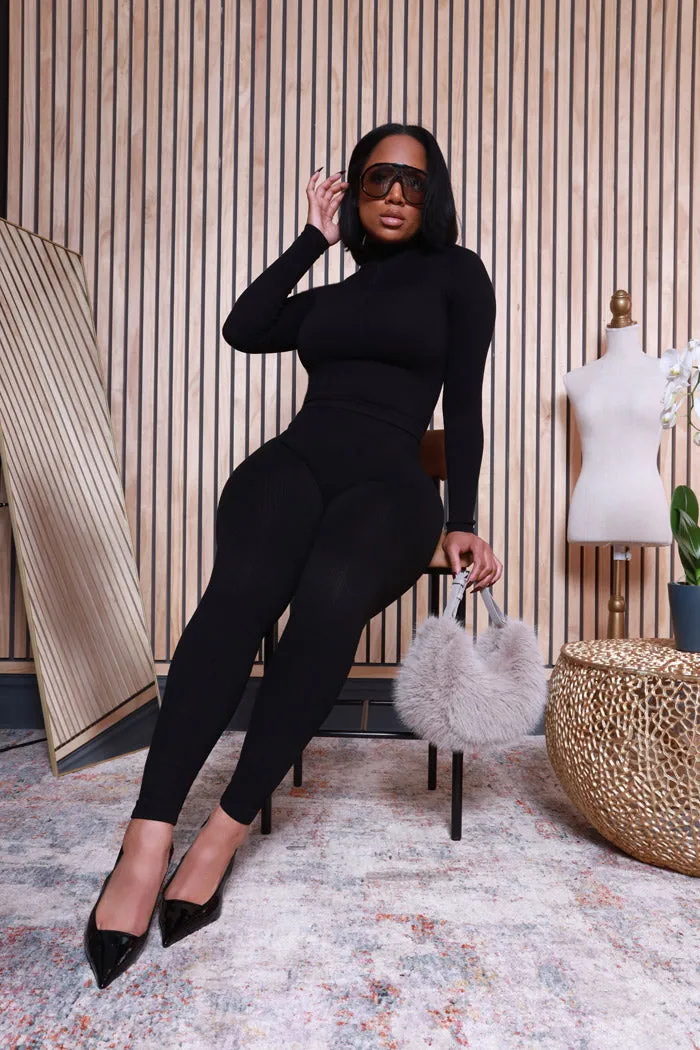 Play Out High Rise Ribbed Leggings - Black
