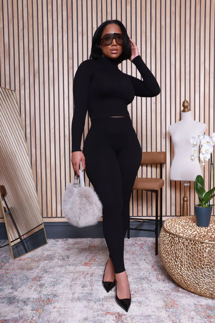 Play Out High Rise Ribbed Leggings - Black