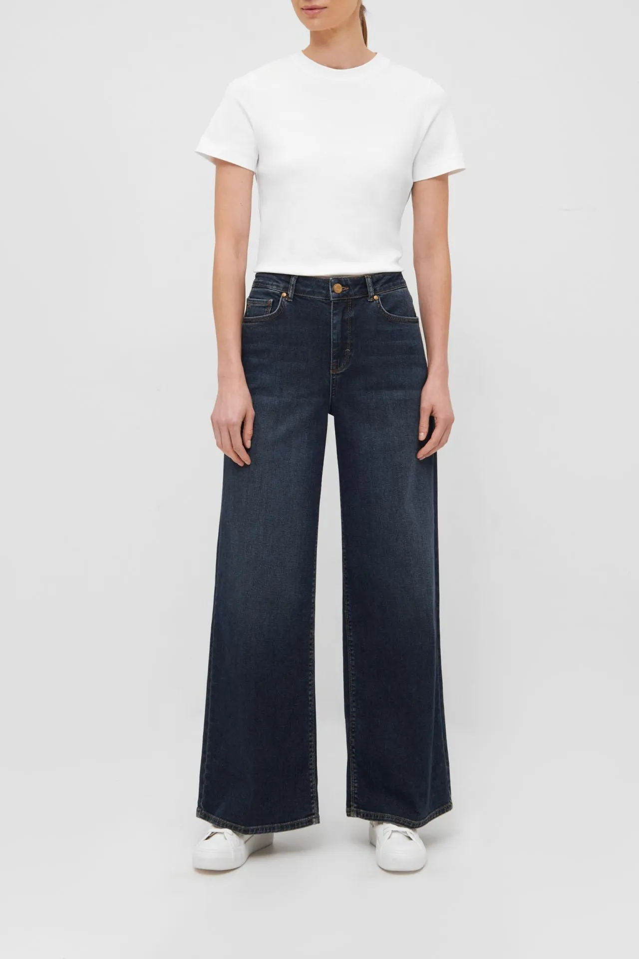 Rich Soft Sventy Denim Jean in Midnight Blue