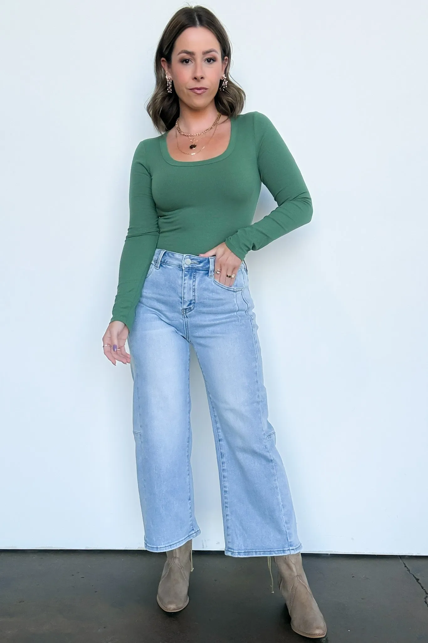 Susana Crop Wide Leg Seam Detail Jeans