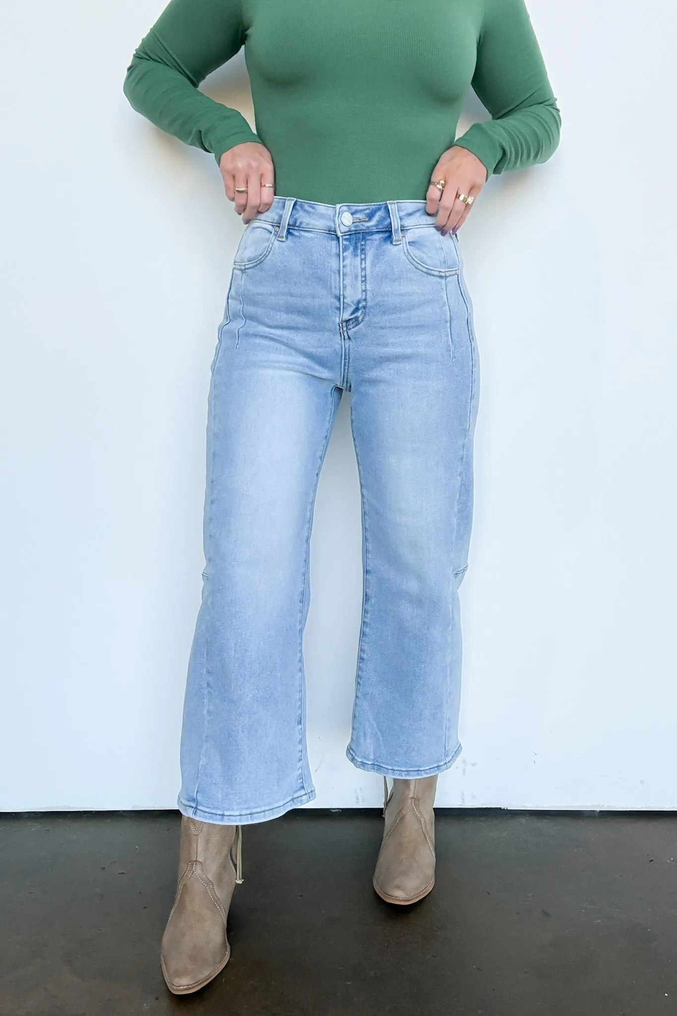 Susana Crop Wide Leg Seam Detail Jeans